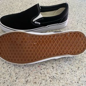 Vans slip on. Black. Men’s 11